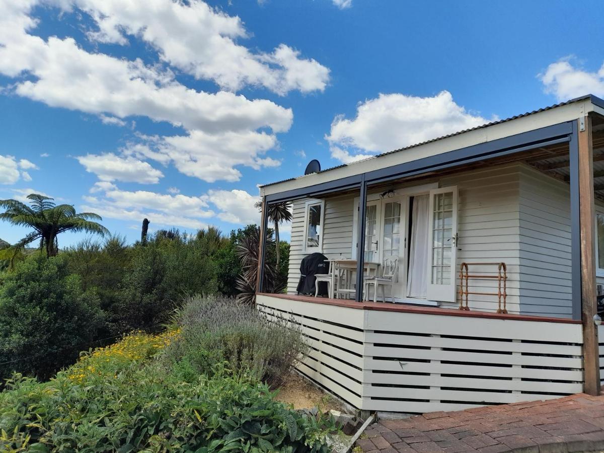 Taranaki Hotel Waihaha ภายนอก รูปภาพ