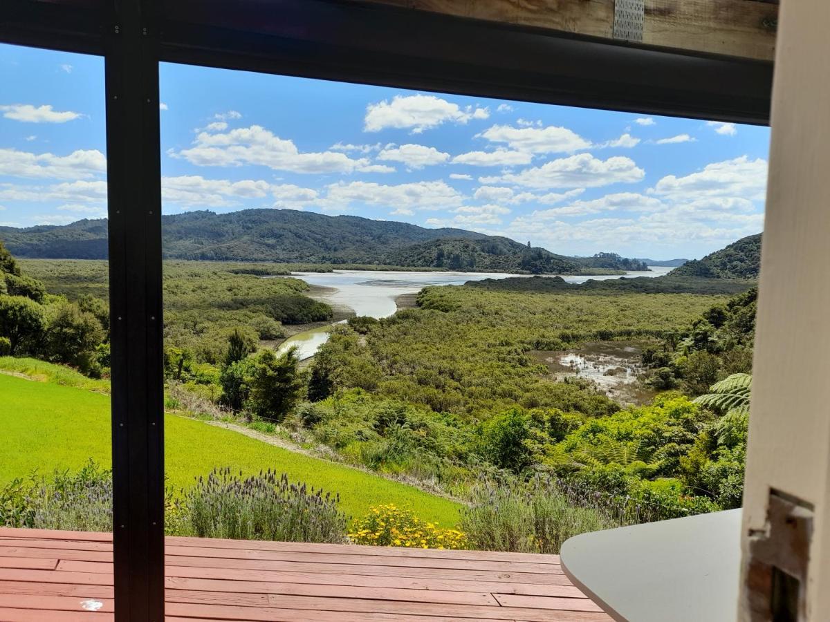 Taranaki Hotel Waihaha ภายนอก รูปภาพ