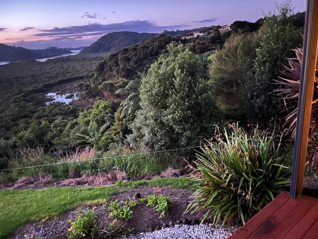 Taranaki Hotel Waihaha ภายนอก รูปภาพ